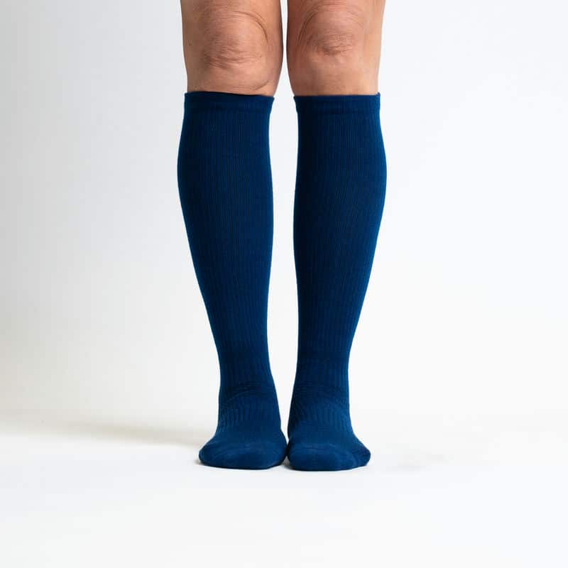 Essenza FlexRelief™ – Calcetas de Compresión (Navy Blue)