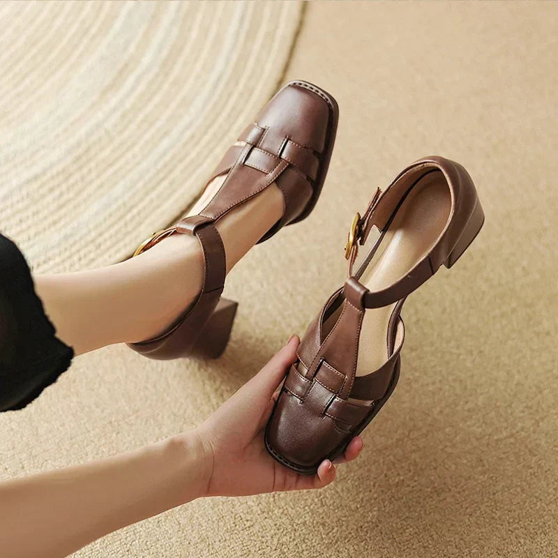 Zapatos "Mistral" – Frescura y estructura en cada paso.