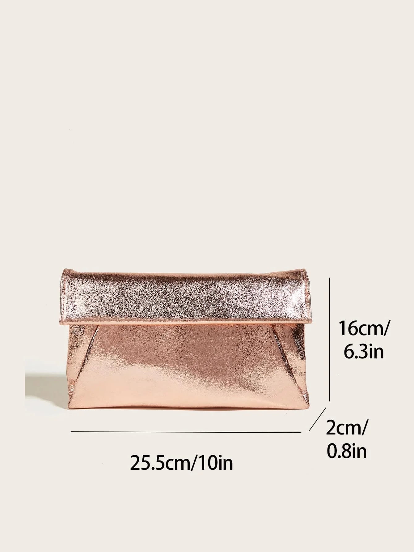 Glow & Roll: Clutch de Gala con Solapa Envolvente