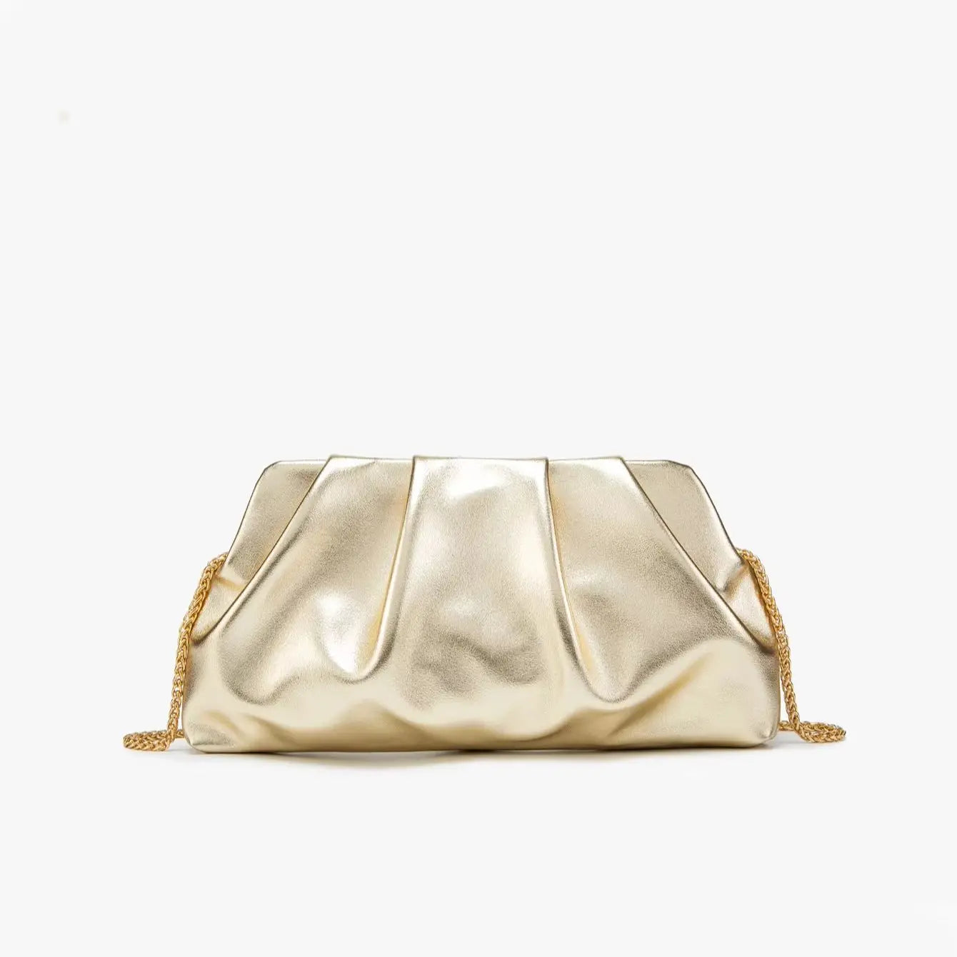 Gala Shine: Clutch Envolvente con Cadena
