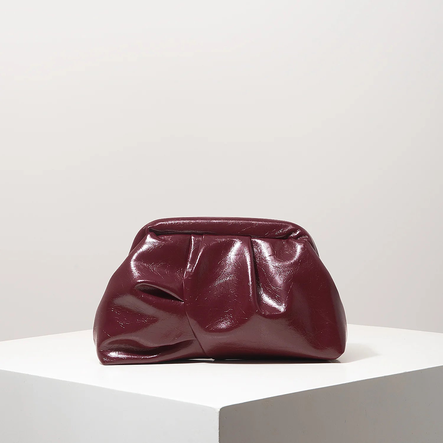 Granate Royal Clutch