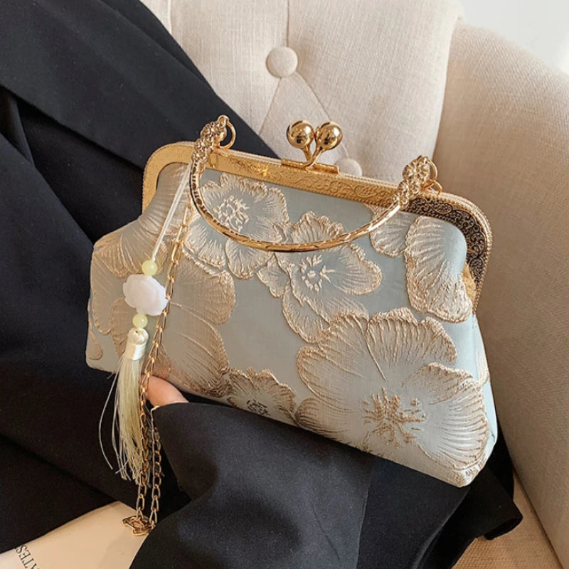 Boutique Floral Clutch - Bordado de Alta Costura