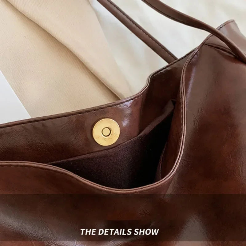 Luna Tote Bag: El Brillo de la Elegancia Cotidiana