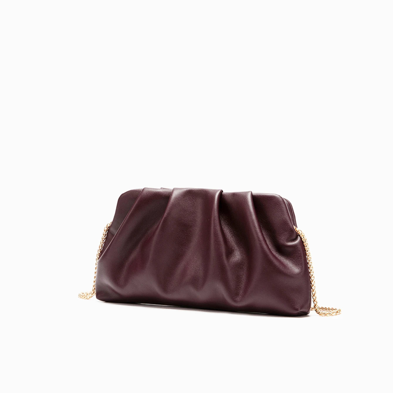 Gala Shine: Clutch Envolvente con Cadena