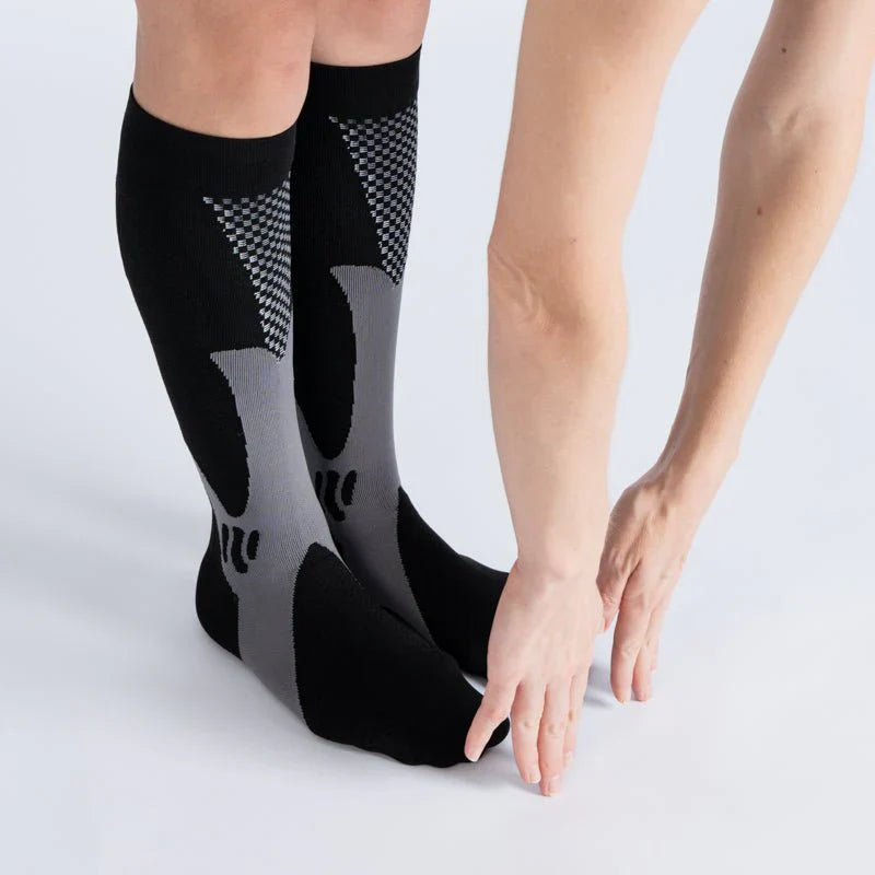 Essenza FlexRelief™ – Calcetas de Compresión (Midnight Gray)