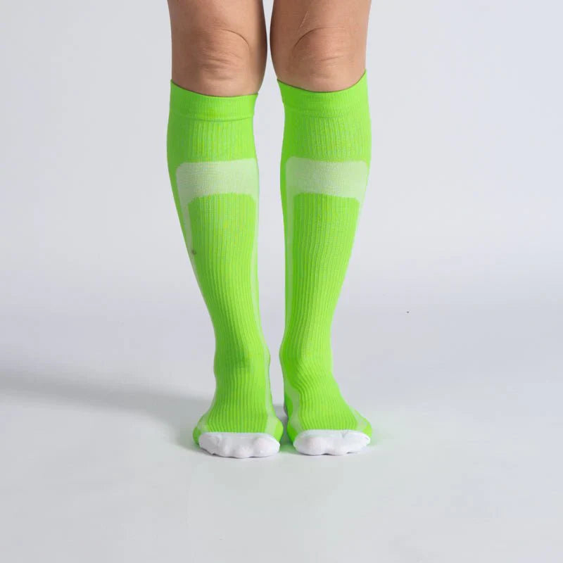 Essenza FlexRelief™ – Calcetas de Compresión (Green White Pulse)