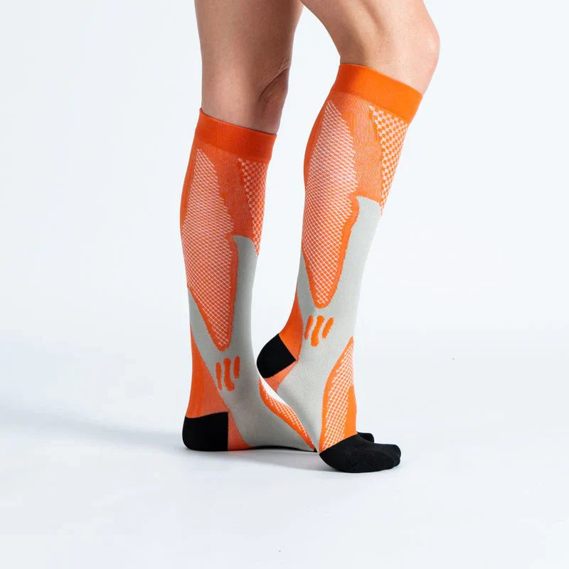 Essenza FlexRelief™ – Calcetas de Compresión (Midnight Orange Pulse)